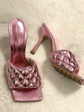 Sandali trapuntati imbottiti