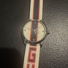 Gucci G-Timeless 126.4