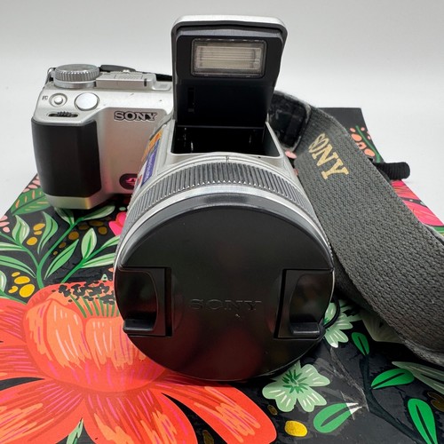 Sony cyber shot dsc - sony, cyber-shot