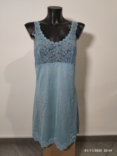 Sottoveste celeste vintage
