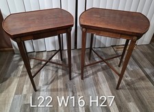 Coppia di tavolini vintage in