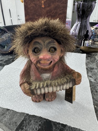 Nyform norvegia statuina troll - norvegia,