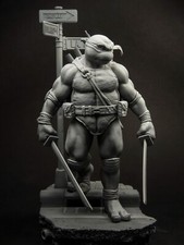 FIGURA IN RESINA. LEONARDO