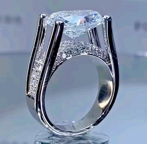 Anello solitario con - , zirconi
