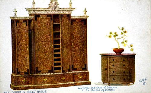 Postcard the queen - postcard, dolls'