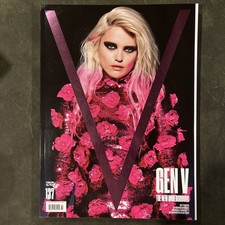 V Magazine Fall 2022 #137 Sky