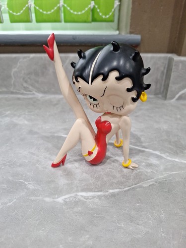 Betty boop leg colour - betty,