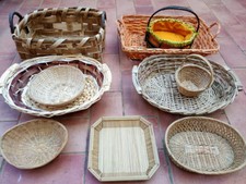 Lotto 10 cestini in vimini e legno usati