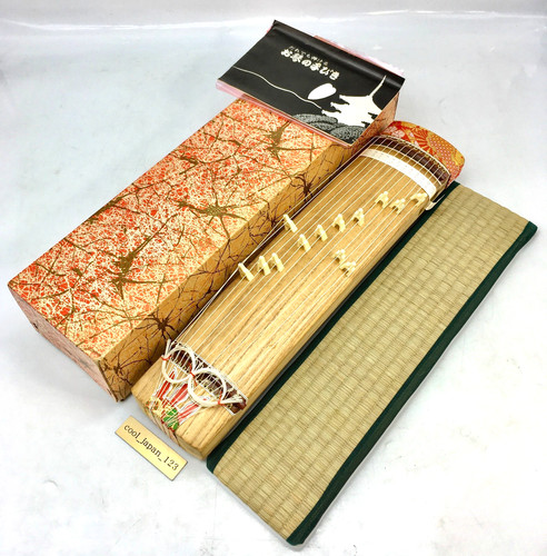Koto arpa acustica giapponese
