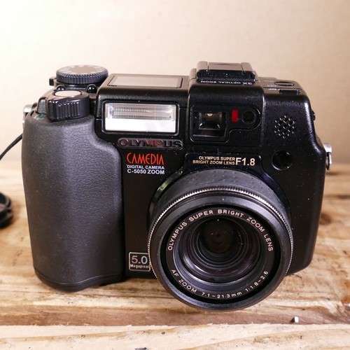 Olympus camedia c5050 5mp - olympus,