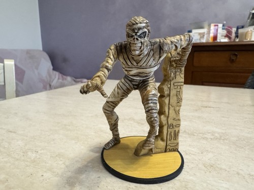 Statuina pvc eddie - eddie, iron