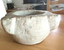 Mortaio in pietra Bianco del 1900 Tritare,Pestare, Mescolare: Spezie, Erbe,Semi.