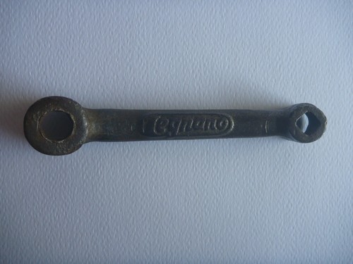 Vecchio attrezzo per