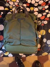 zaino bellroy tokyo verde con tasca laptop 13"