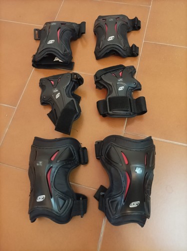Protezioni polsi gomiti - , e
