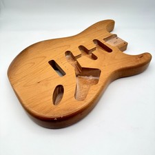 MJT Stratocaster Corpo Ontano