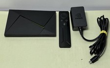 NVIDIA Shield TV 16 GB modello P2897 4K HDR Android TV con telecomando e cavo di alimentazione