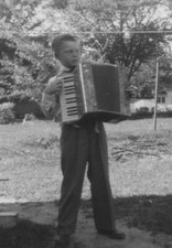Fisarmonica ragazzo anni 50