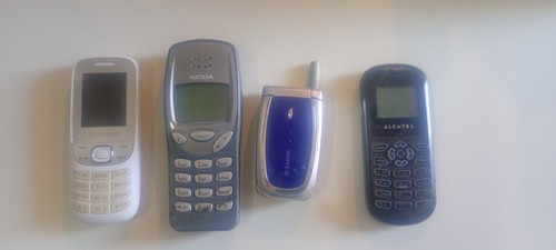 247 lotto vecchi telefoni - 247.,