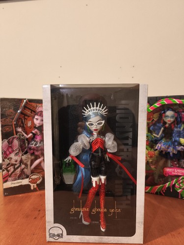 Monster high collectors - high,