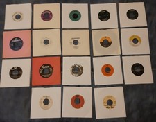 LOTTO 18 DISCHI 45 GIRI ITALIANI E STRANIERI '60 - '70 -'80