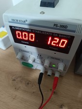 alimentatore da banco 30v 10a