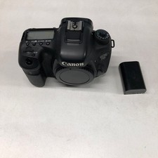 Canon EOS 7D Mark II DSLR