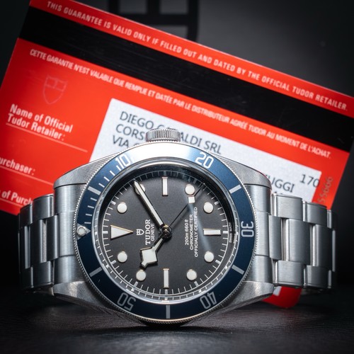 Tudor black bay ref 79230b - tudor, 41