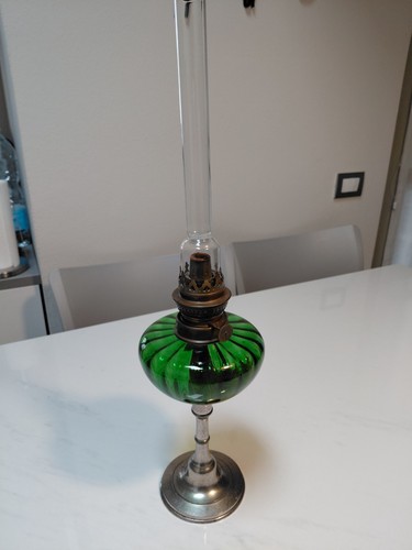 Lampada petrolio antica - petrolio,