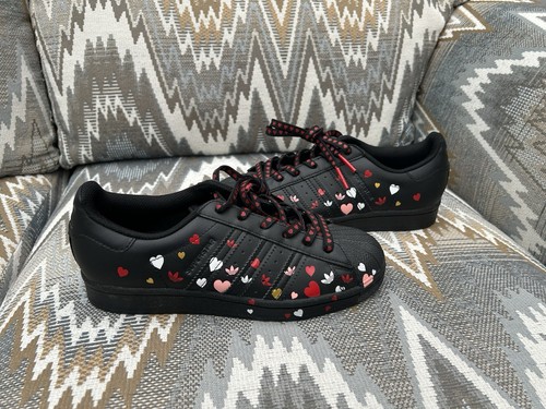 Nuove scarpe ginnastica - nuove, da