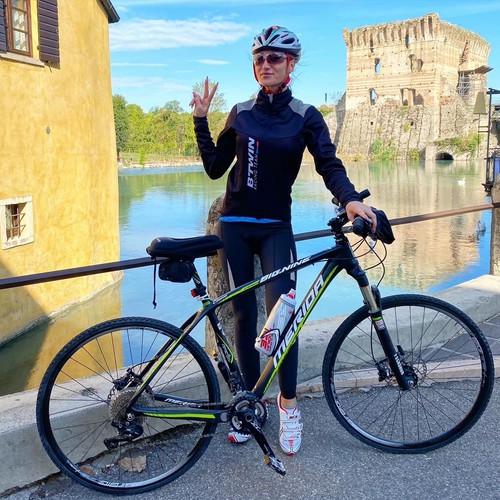 Bicicletta mountain bike - bicicletta,
