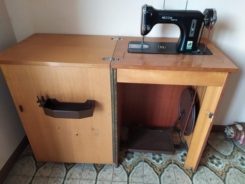 Macchina cucire necchi - da,
