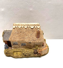 Lilliput lane smallest inn - lane, inn"