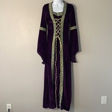 Abito medievale stringato