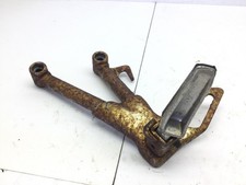 PEDANA POGGIAPIEDE POSTERIORE SINISTRA E SUPPORTO SUZUKI GSF BANDIT S 650 2005
