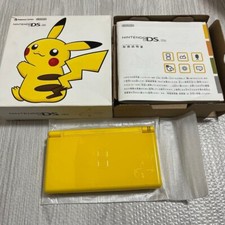 Nintendo DS Lite Pikachu