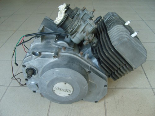 Blocco motore benelli 125 - blocco,