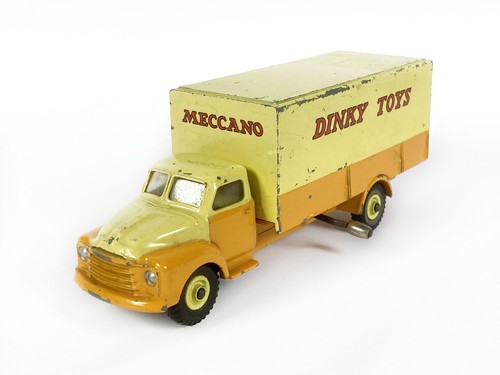 Lotto 8620 dinky toys - n., 930