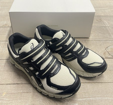 NIB ASICS Gel- Kayano 20