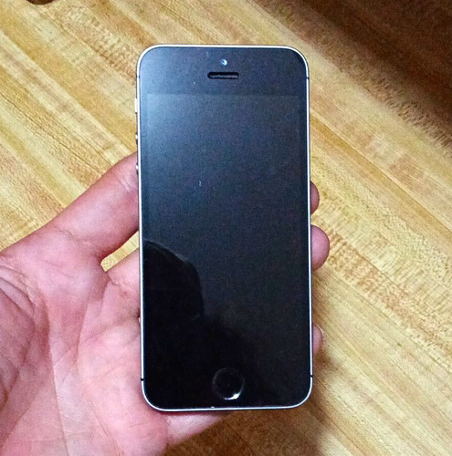 Apple iphone a1662 - se, 64