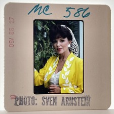 Slide 35mm Joan Collins a