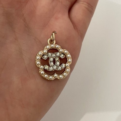 Charm chanel vintage tono - charm,