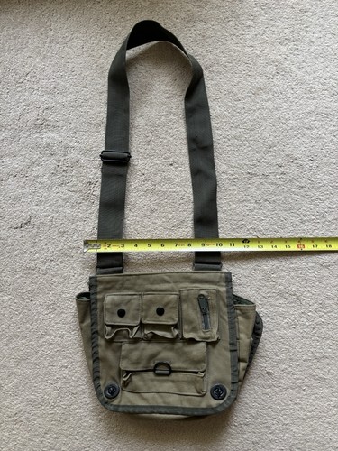Borsa tipo maschera antigas - , in