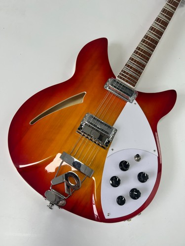 Chitarra elettrica stile 360