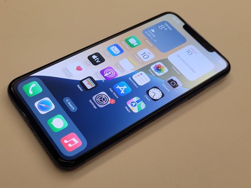 Apple iphone pro - iphone,
