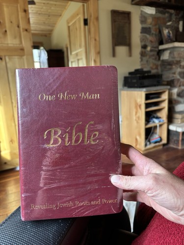 One new man bible revealing - new,