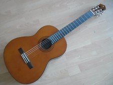 YAMAHA C40 NATURAL CHITARRA