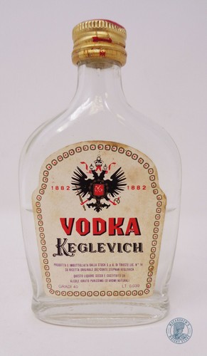 Miniature mignon vodka - /,