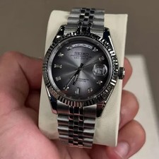 Orologio elegante di lusso in