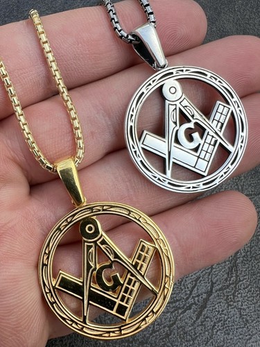 Collana con ciondolo